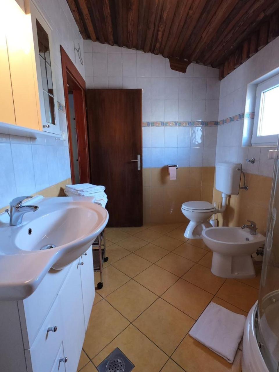 Apartments Ana Sukošan Екстериор снимка