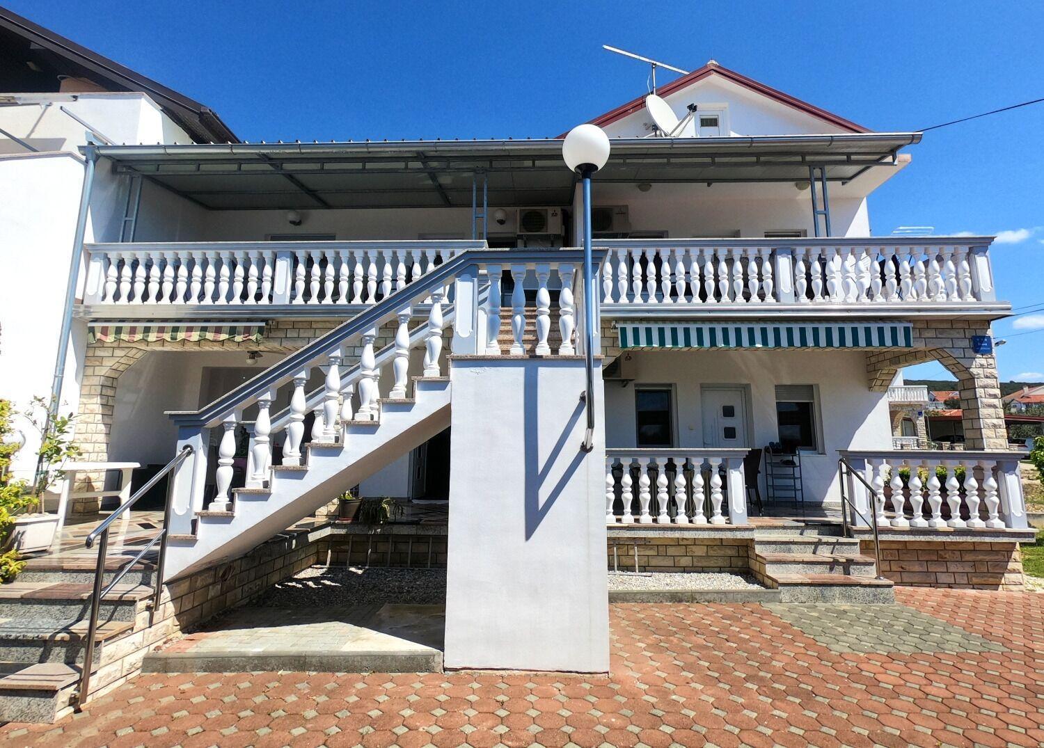 Apartments Ana Sukošan Екстериор снимка