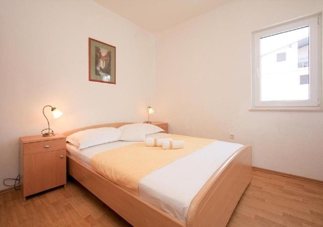 Apartments Ana Sukošan Екстериор снимка
